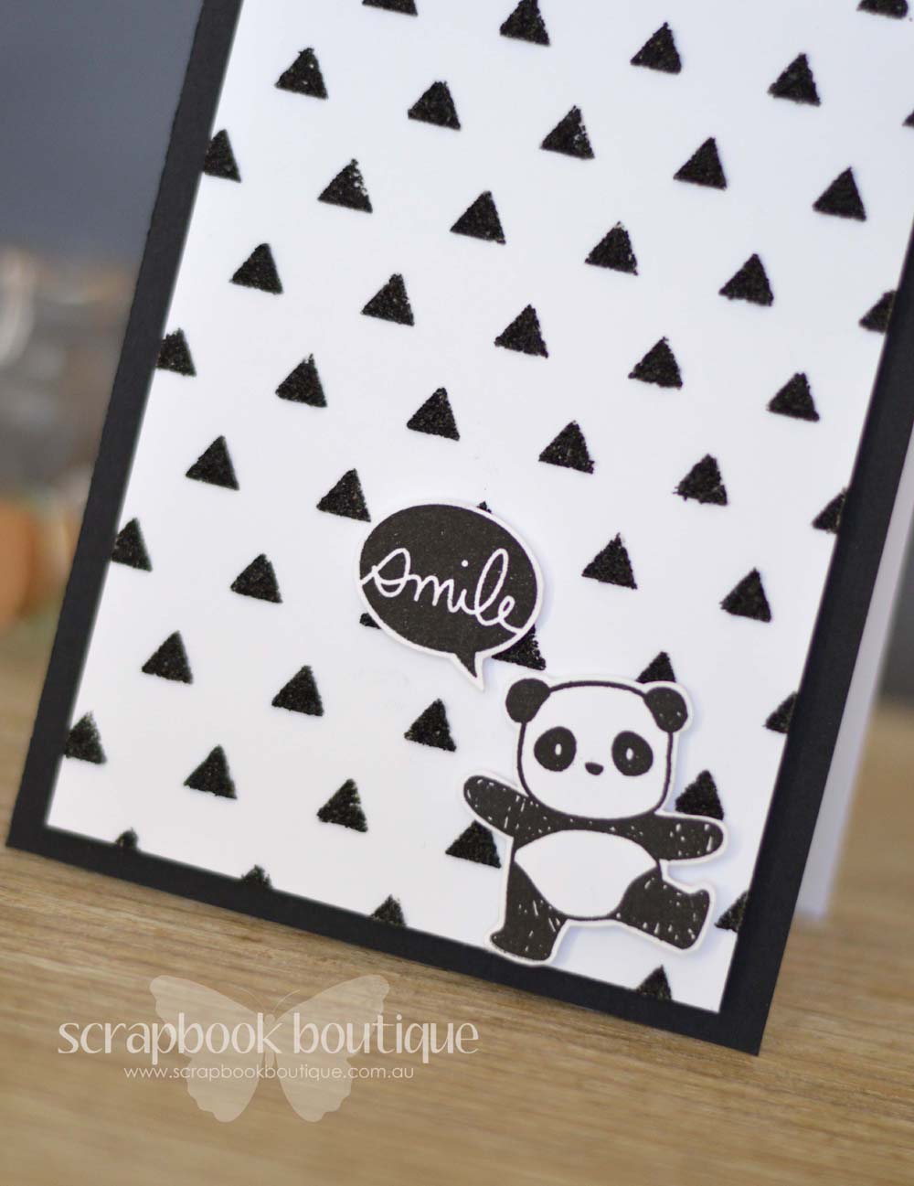 Lostinpaper - Mama Elephant Pandamonium / Everyday Greetings / Heidi Swapp triangle stencil
