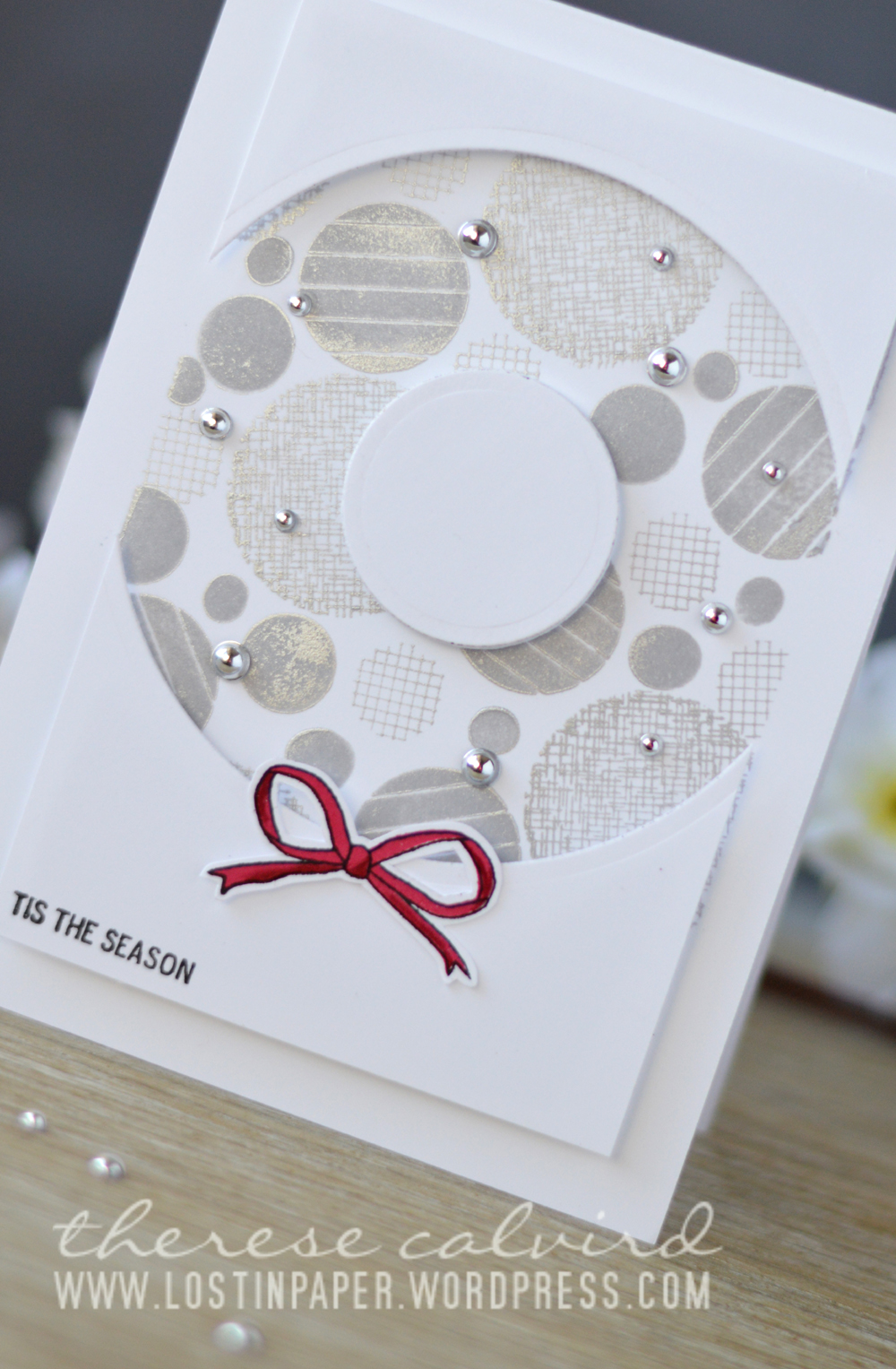lostinpaper-waffle-flower-flower-circles-altenew-simple-flowers-penny-black-holiday-snippets-christmas-card-video-1