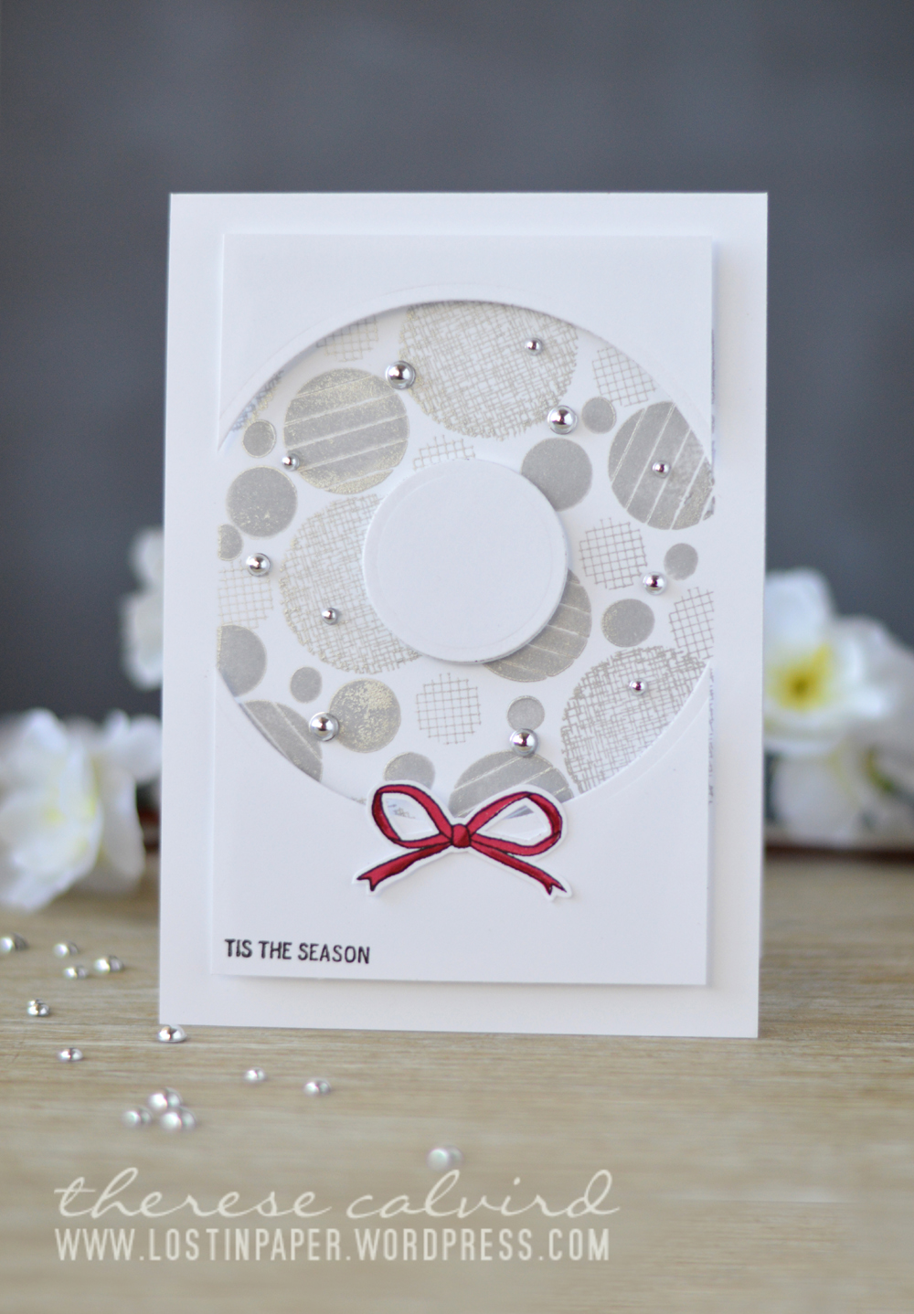 lostinpaper-waffle-flower-flower-circles-altenew-simple-flowers-penny-black-holiday-snippets-christmas-card-video-2