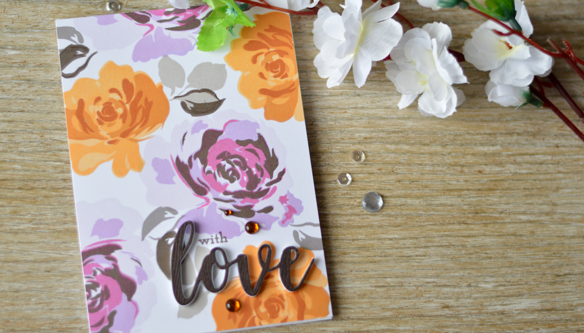Video : Stamping a Layered Floral Background – Altenew!